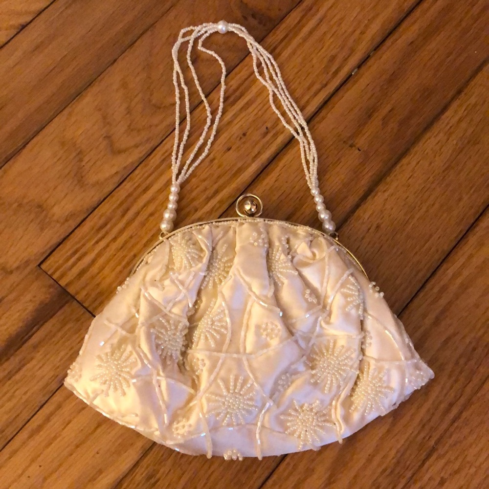 Cream clutch